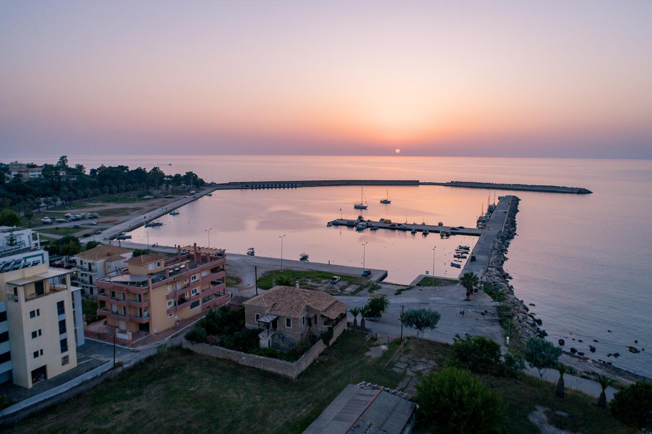 Ta Spitakia Tsarbopoulos Kipariszía Kültér fotó